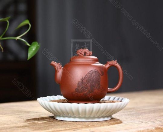 《靈龍納?！? title=